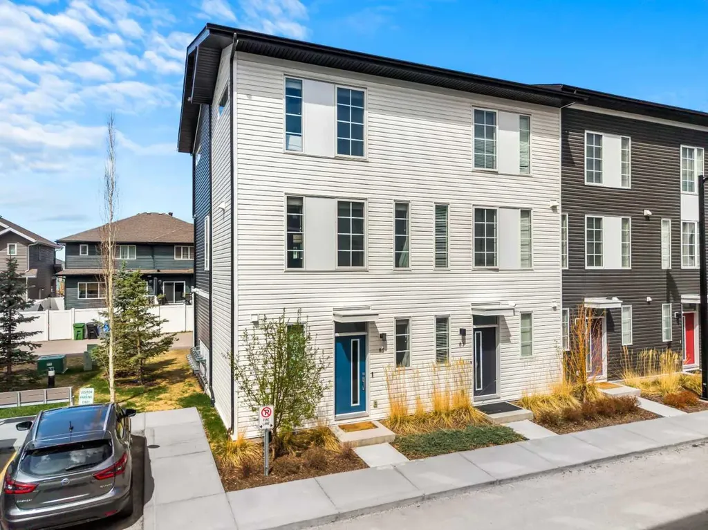 85 Walgrove Common SE Calgary AB T2X 4C2
