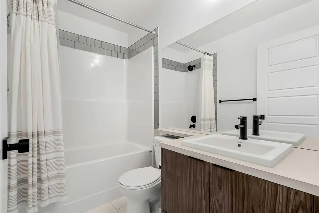 85 Walgrove Common SE Calgary AB T2X 4C2