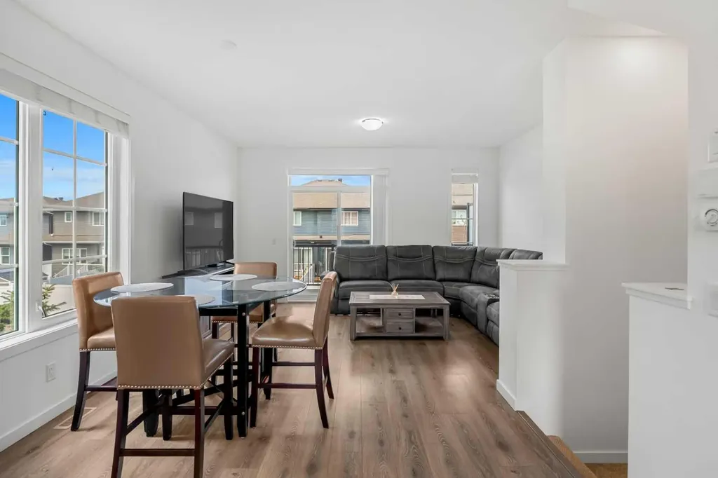85 Walgrove Common SE Calgary AB T2X 4C2