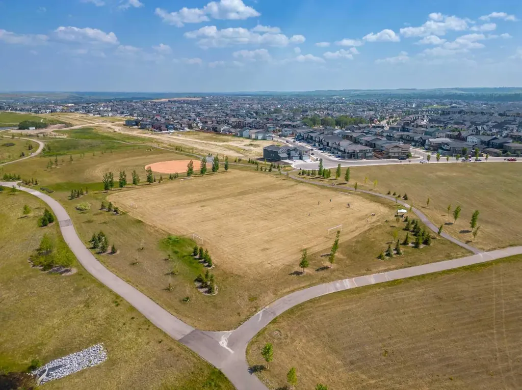 85 Walgrove Common SE Calgary AB T2X 4C2