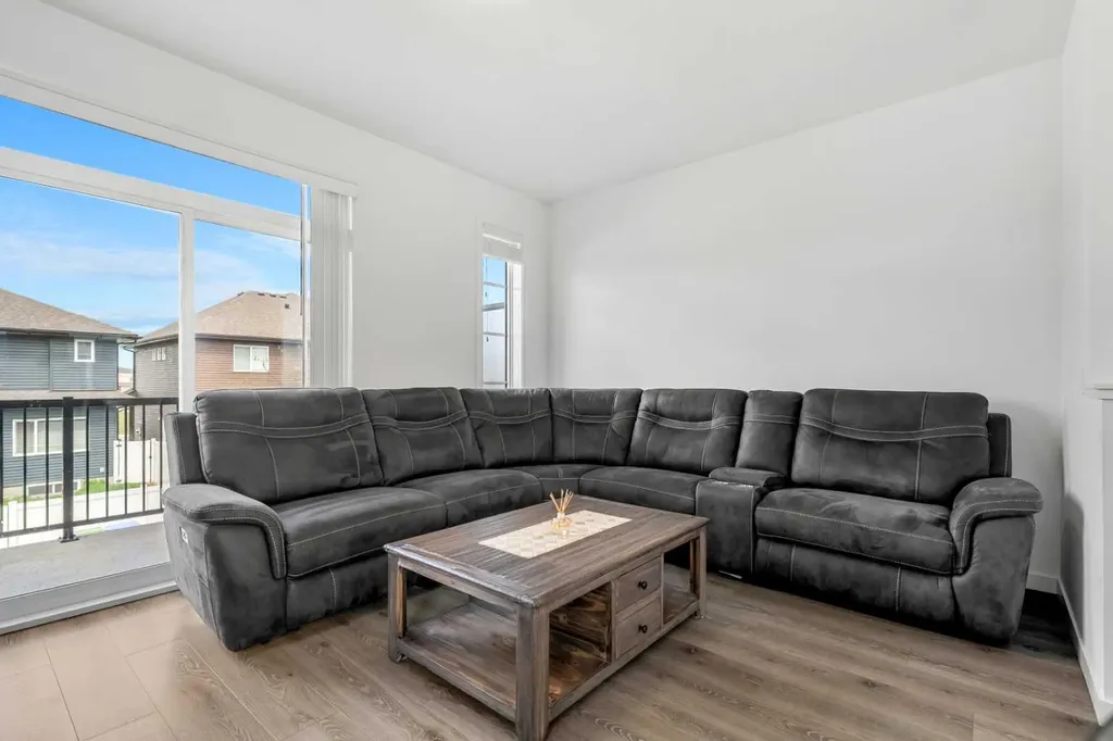 85 Walgrove Common SE Calgary AB T2X 4C2