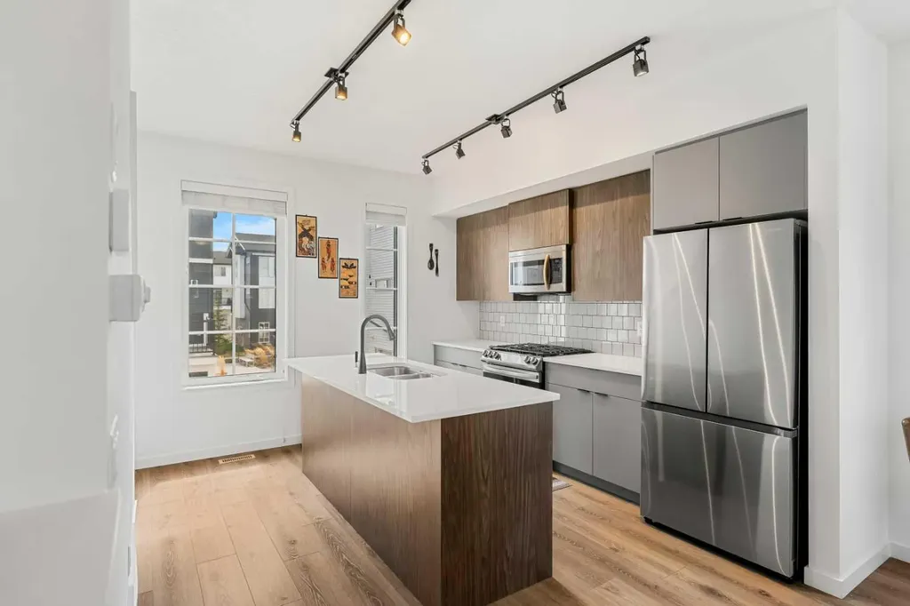 85 Walgrove Common SE Calgary AB T2X 4C2