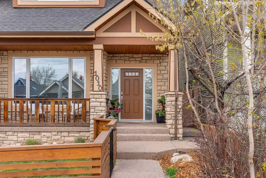 1010 19 Avenue SE Calgary AB T2G 1M2