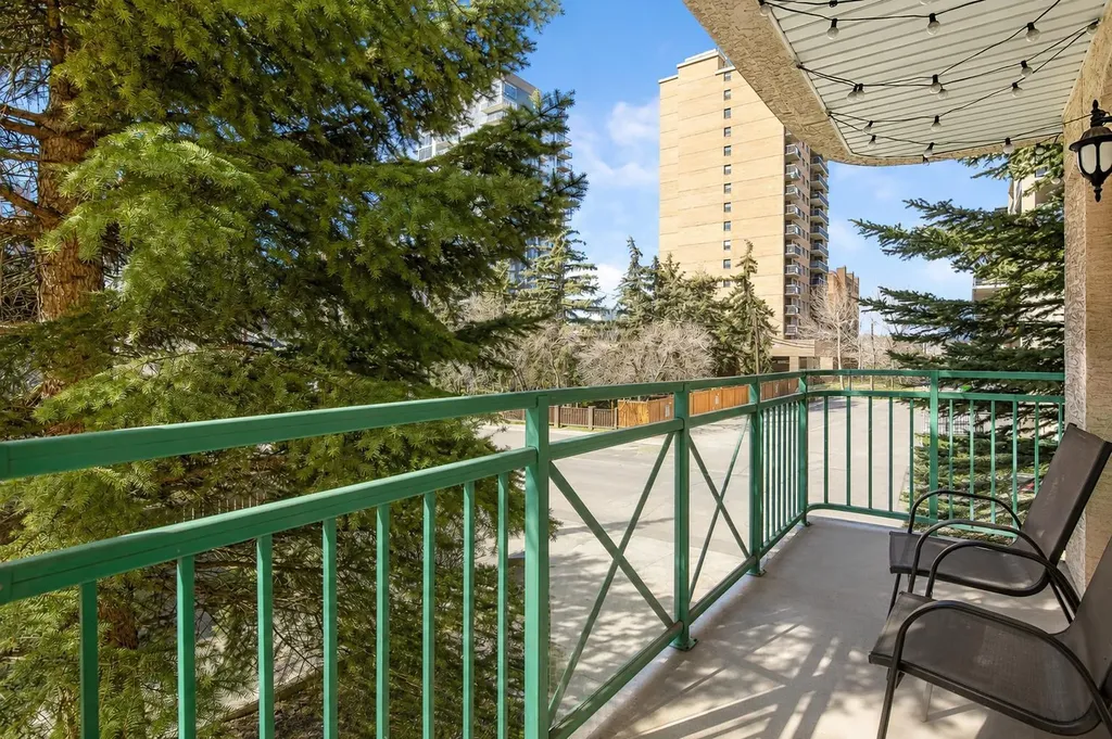 1235 13 Avenue SW Calgary AB T3C 0T2