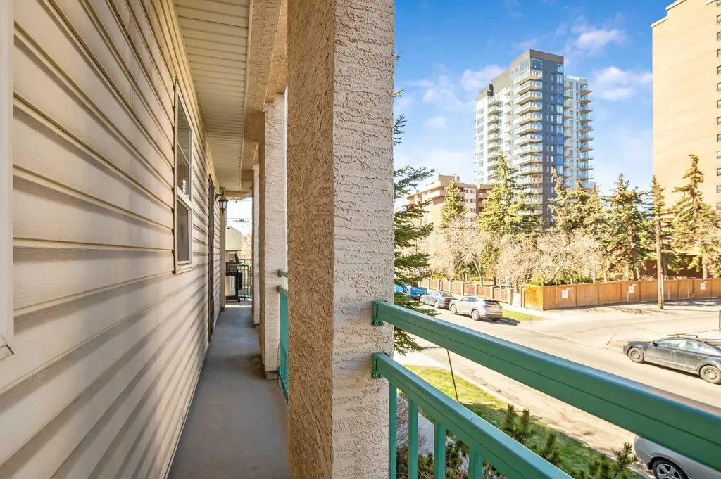 1235 13 Avenue SW Calgary AB T3C 0T2
