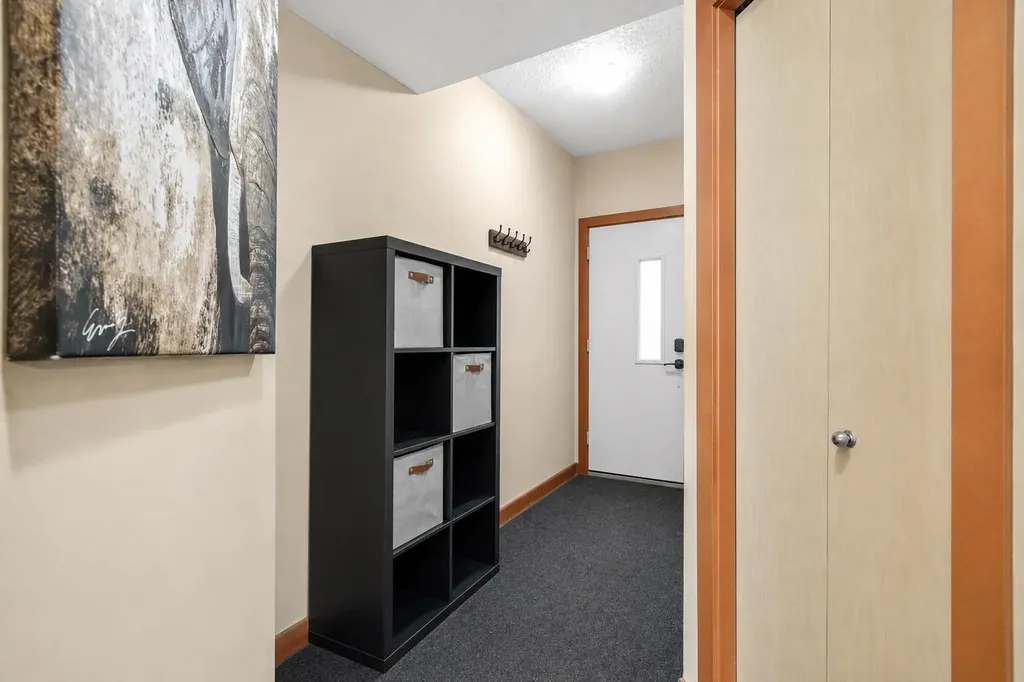 1235 13 Avenue SW Calgary AB T3C 0T2