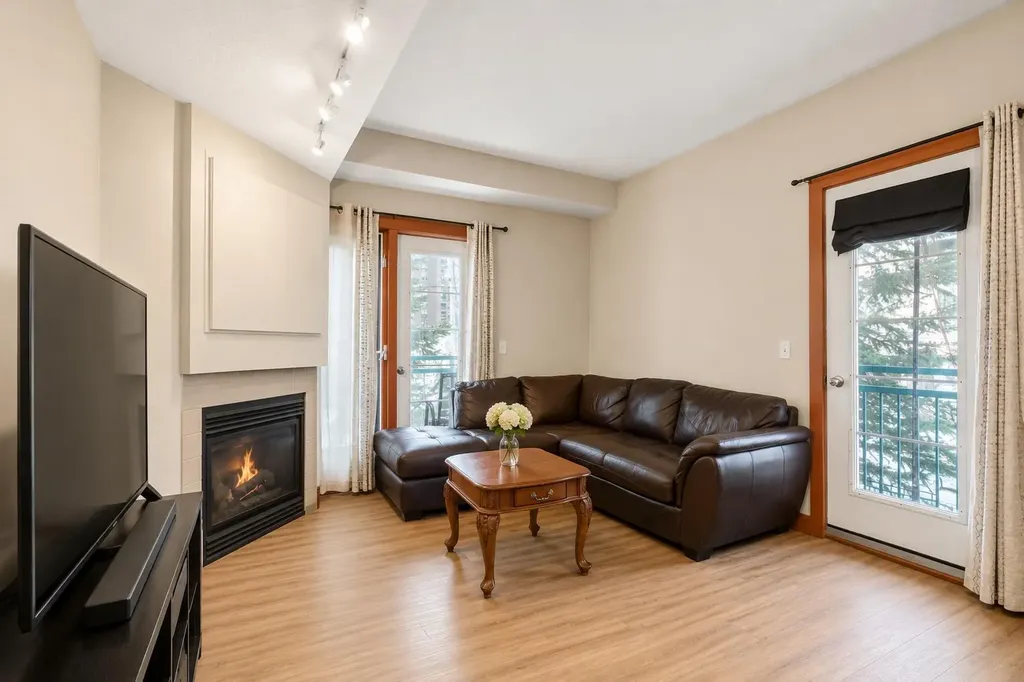 1235 13 Avenue SW Calgary AB T3C 0T2