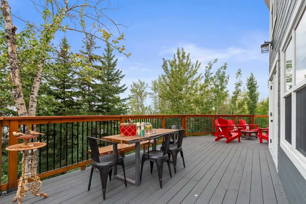 36 Lakeview Avenue White Sands AB T0C 2L0