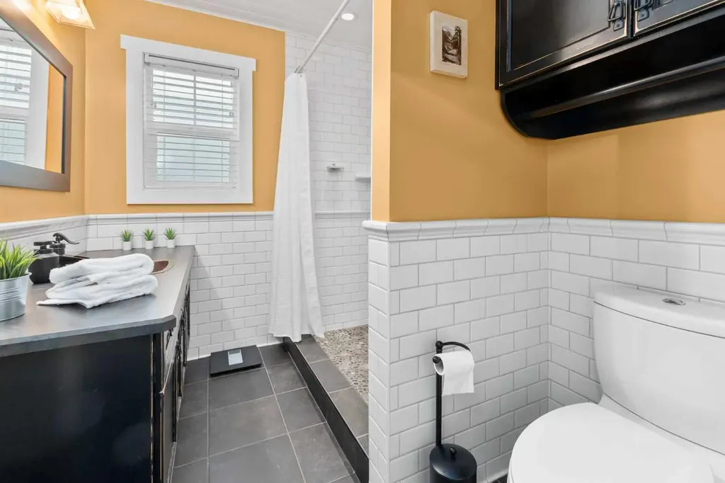 36 Lakeview Avenue White Sands AB T0C 2L0