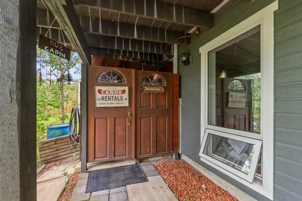 36 Lakeview Avenue White Sands AB T0C 2L0