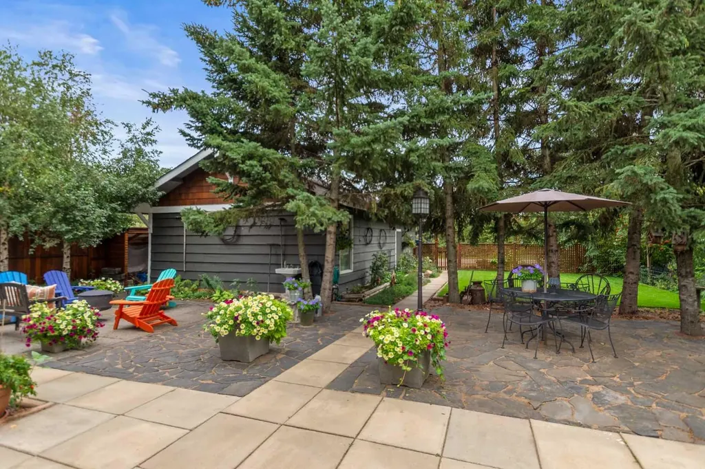 36 Lakeview Avenue White Sands AB T0C 2L0