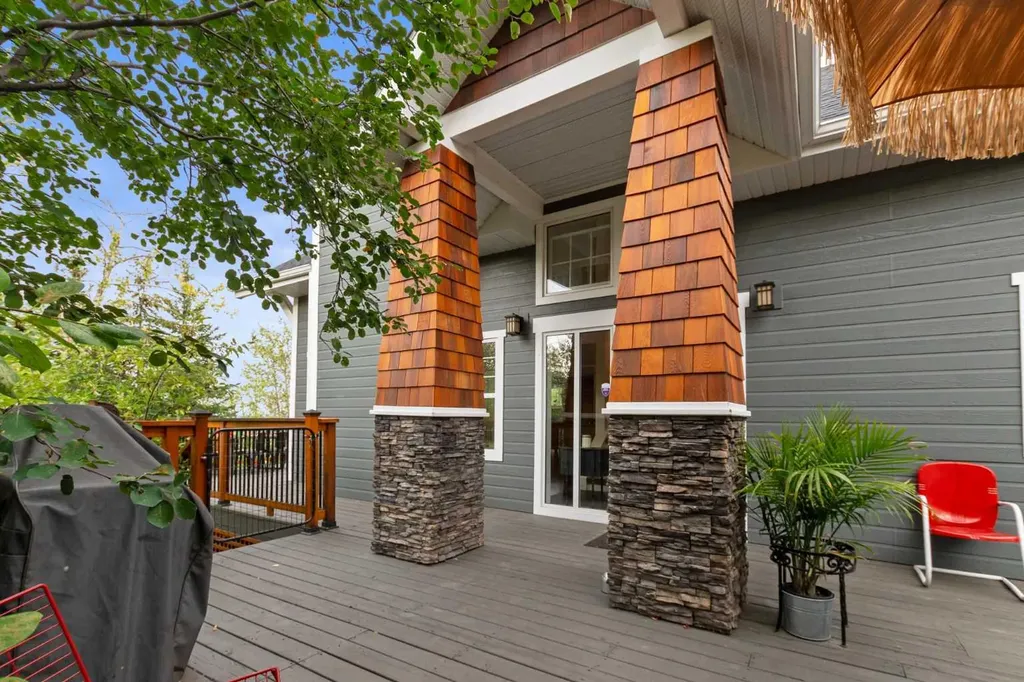 36 Lakeview Avenue White Sands AB T0C 2L0