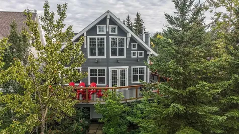 36 Lakeview Avenue White Sands AB T0C 2L0