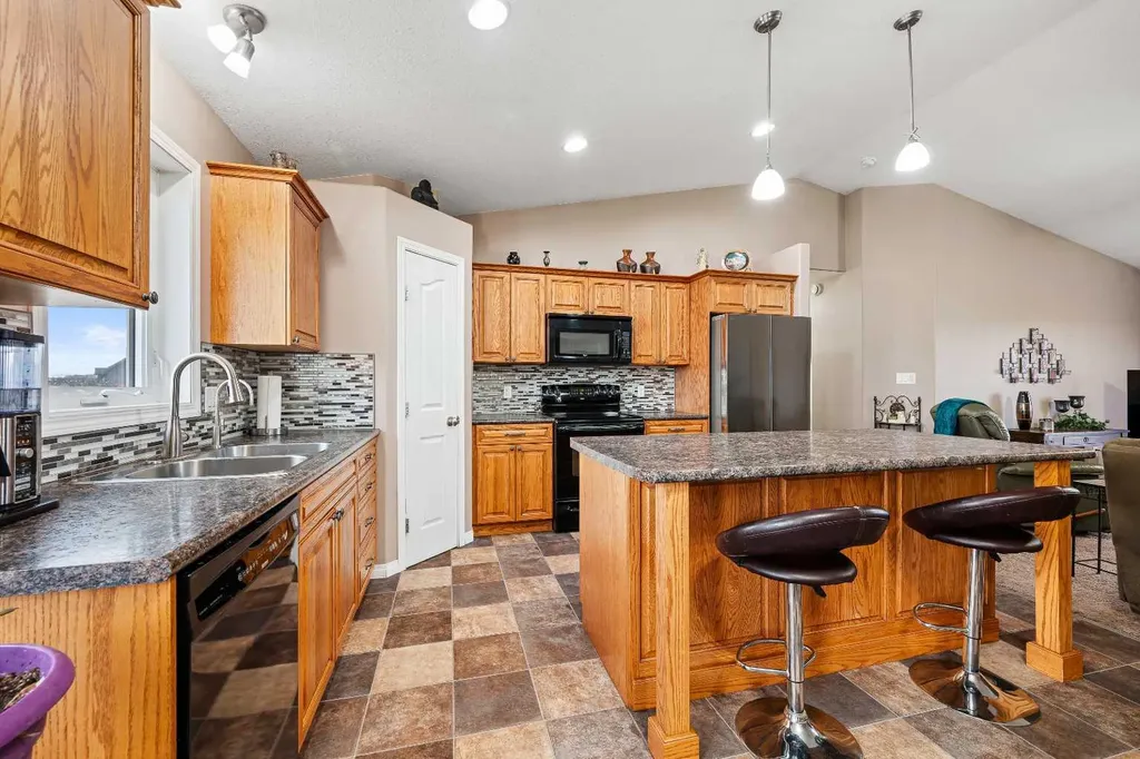 14 Greenway Drive Rural SK S9V 1P4