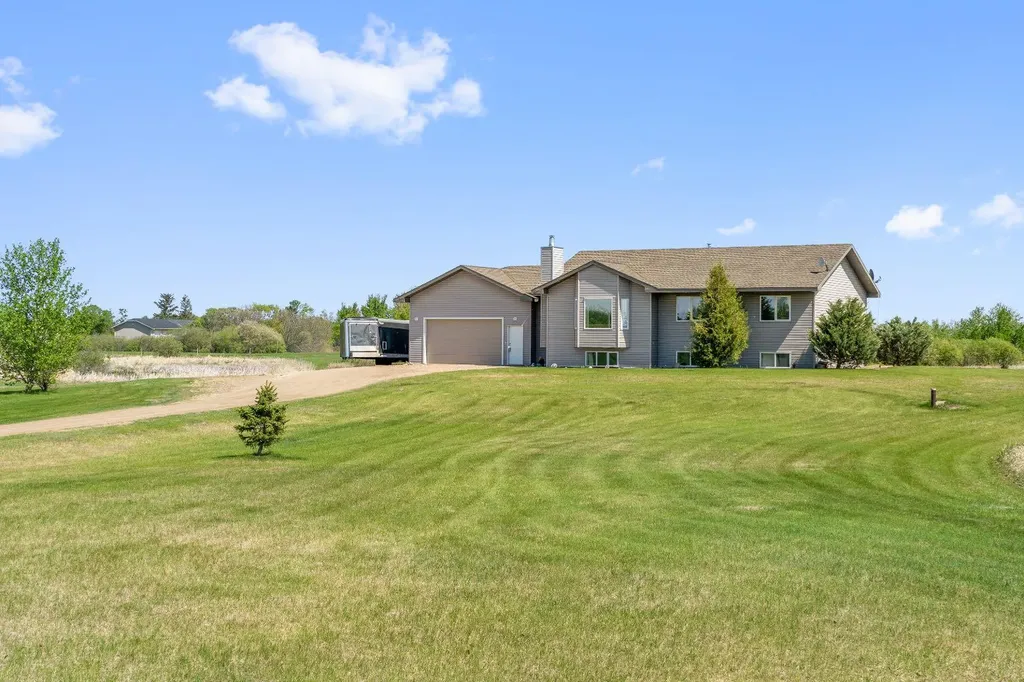 14 Greenway Drive Rural SK S9V 1P4