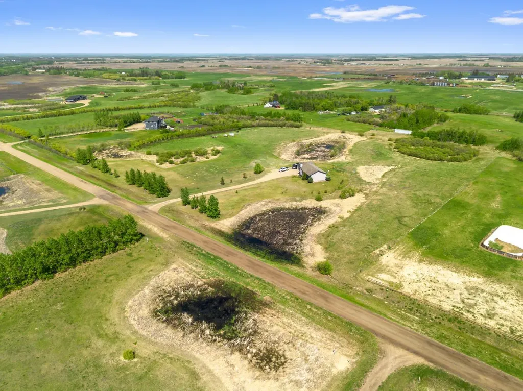 14 Greenway Drive Rural SK S9V 1P4