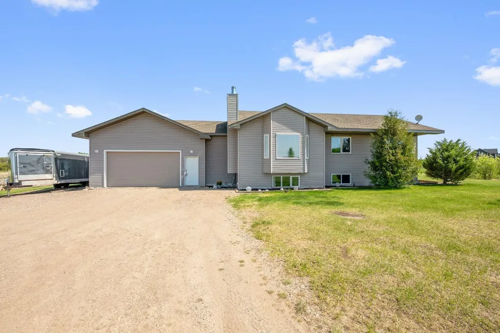 14 Greenway Drive Rural SK S9V 1P4