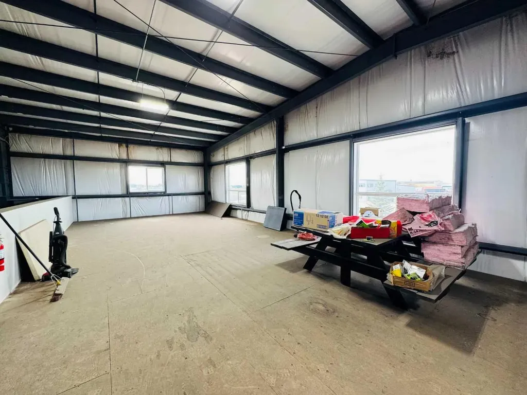 3912 68th Avenue Leduc AB T9E 0Z4