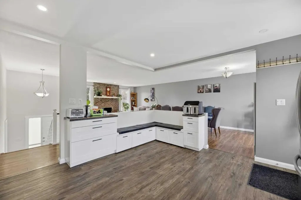 5218 Silverpark Close Olds AB T4H 1B3