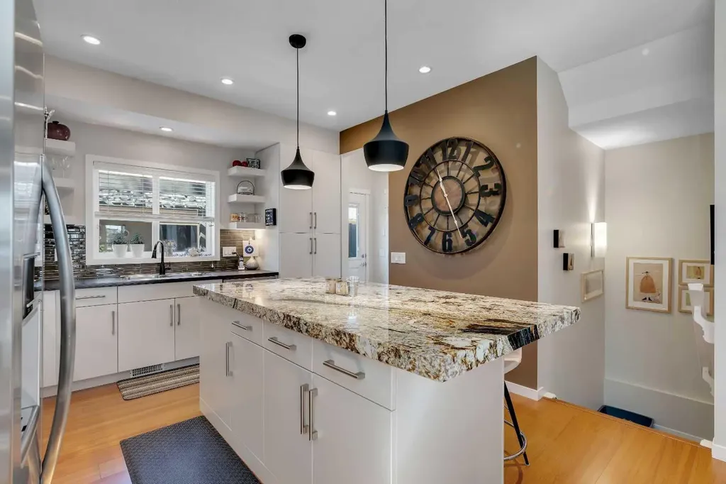 2280 Mahogany Boulevard SE Calgary AB T3M 1Y7