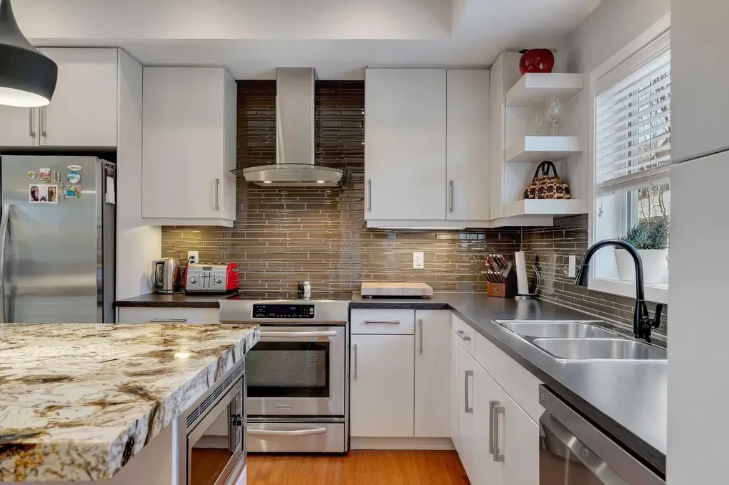 2280 Mahogany Boulevard SE Calgary AB T3M 1Y7