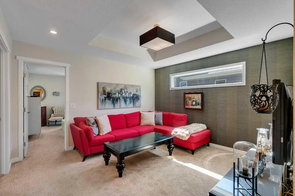 2280 Mahogany Boulevard SE Calgary AB T3M 1Y7