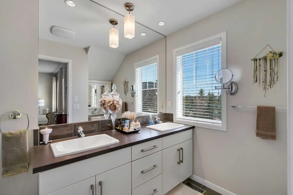 2280 Mahogany Boulevard SE Calgary AB T3M 1Y7
