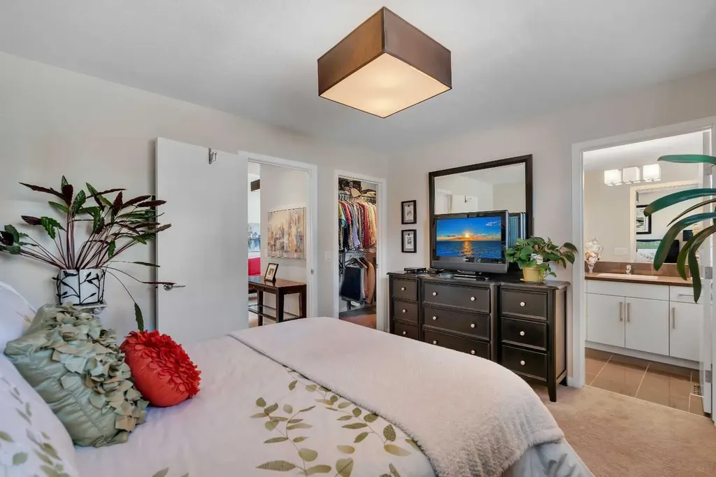 2280 Mahogany Boulevard SE Calgary AB T3M 1Y7