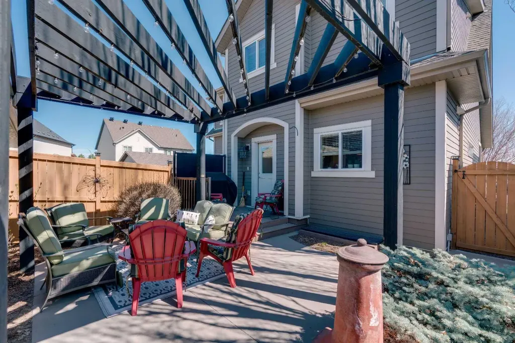 2280 Mahogany Boulevard SE Calgary AB T3M 1Y7
