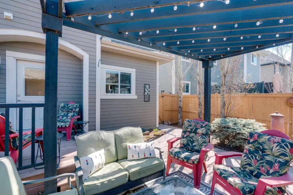 2280 Mahogany Boulevard SE Calgary AB T3M 1Y7