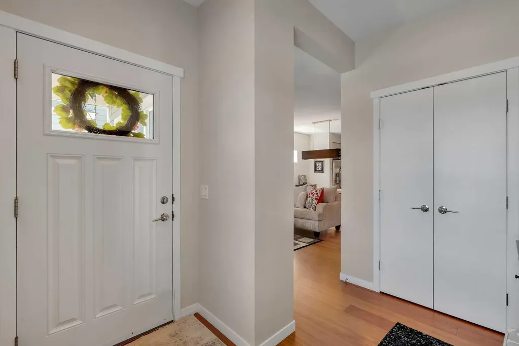 2280 Mahogany Boulevard SE Calgary AB T3M 1Y7