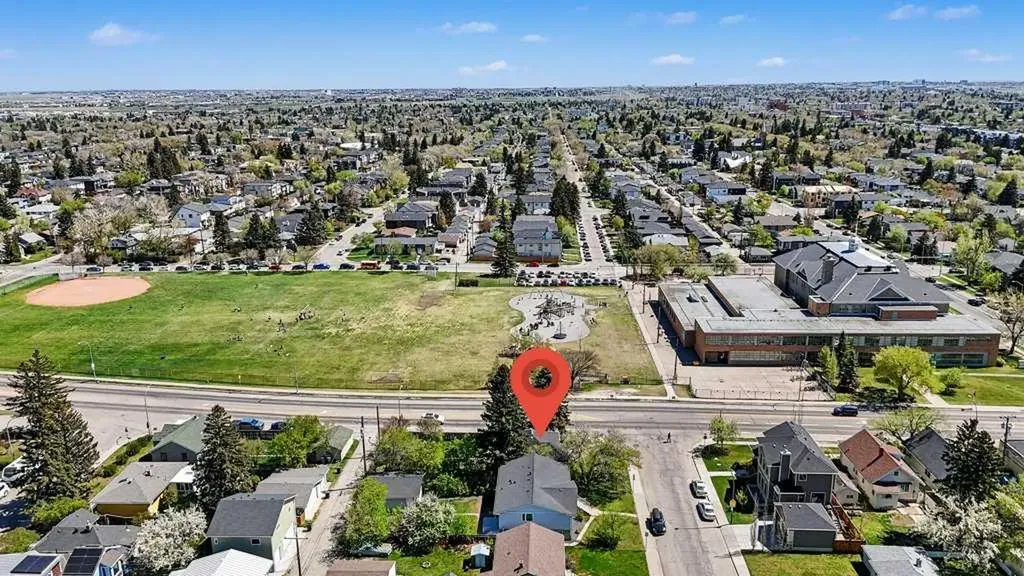1102 21 Avenue NW Calgary AB T2M 1K9