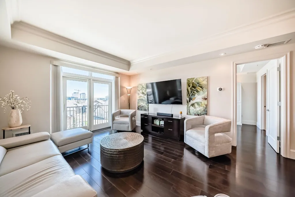 211 Quarry Way SE Calgary AB T2C 5M6