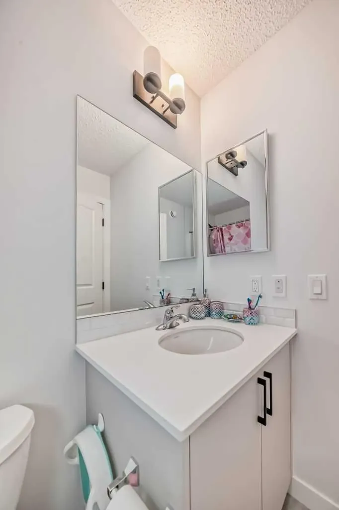 114 Midgrove Greenway SW Airdrie AB T4B 5H2