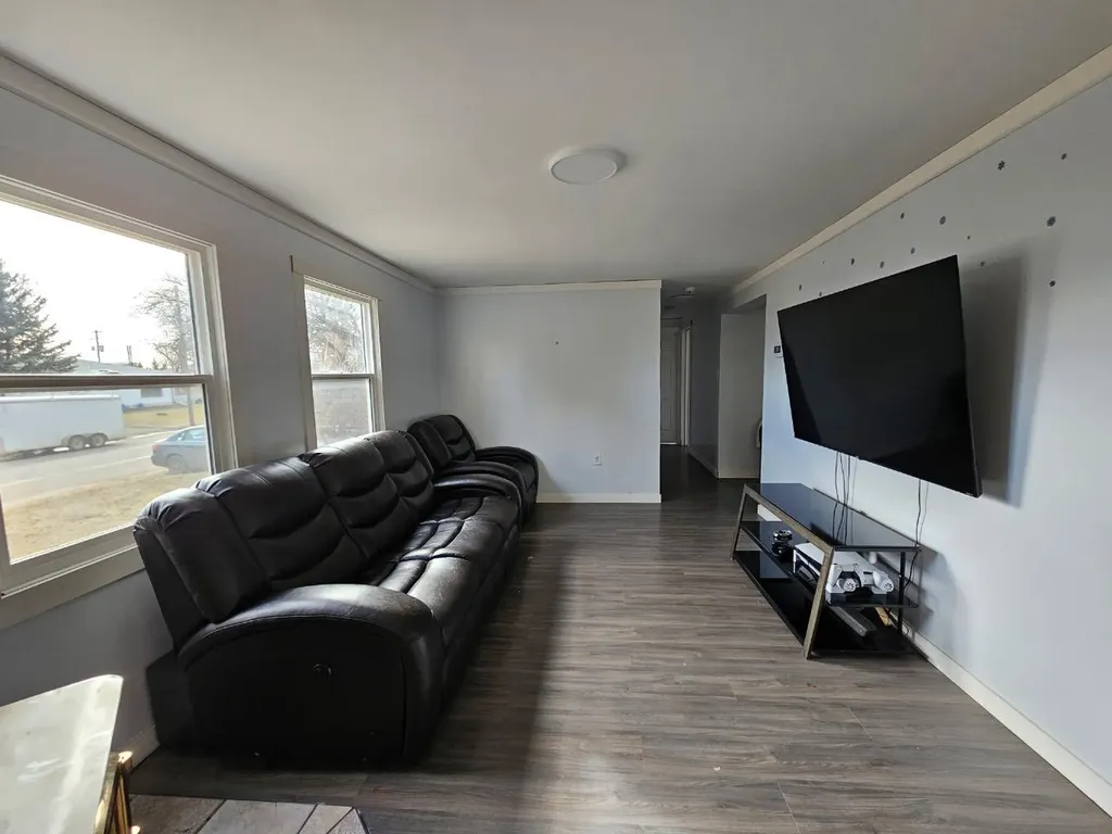 4928 58th Avenue High Prairie AB T0G 1E0