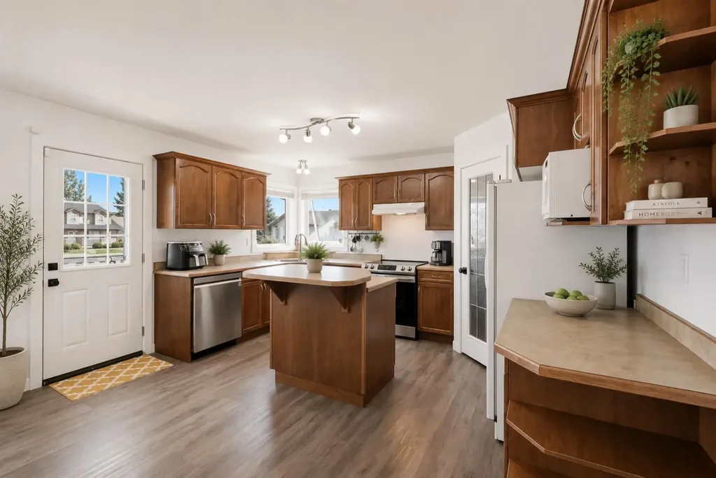 5618 Panorama Drive Blackfalds AB T4M0E8