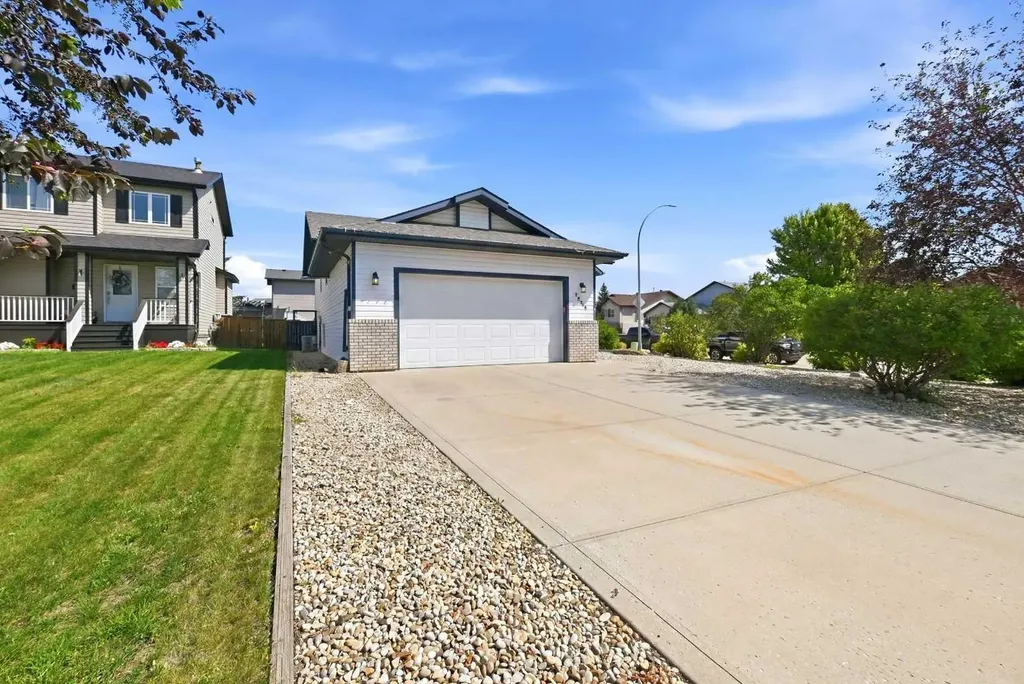 5618 Panorama Drive Blackfalds AB T4M0E8