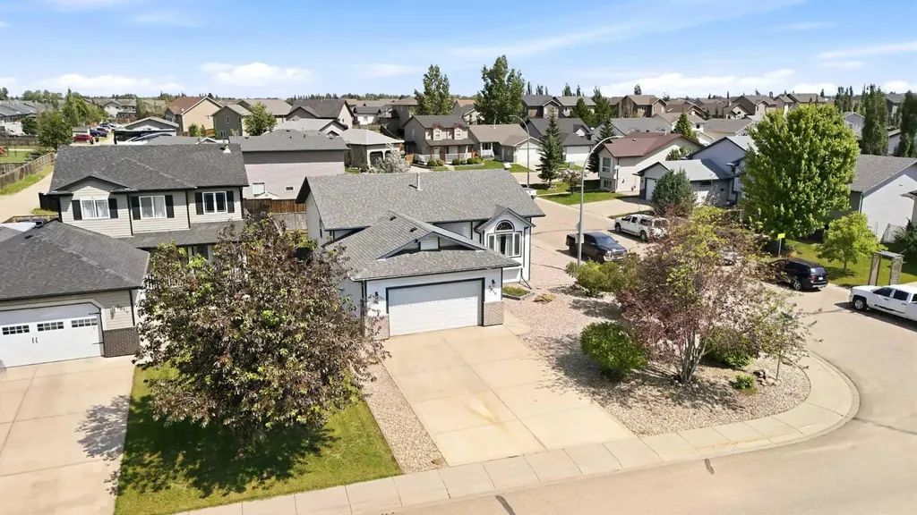 5618 Panorama Drive Blackfalds AB T4M0E8