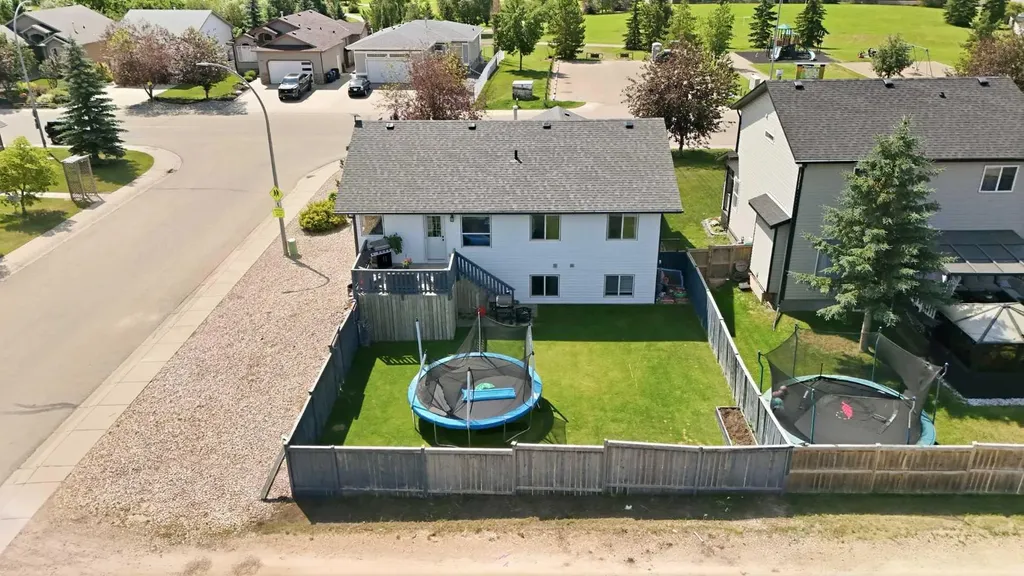 5618 Panorama Drive Blackfalds AB T4M0E8
