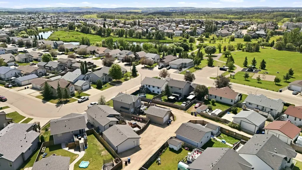 5618 Panorama Drive Blackfalds AB T4M0E8