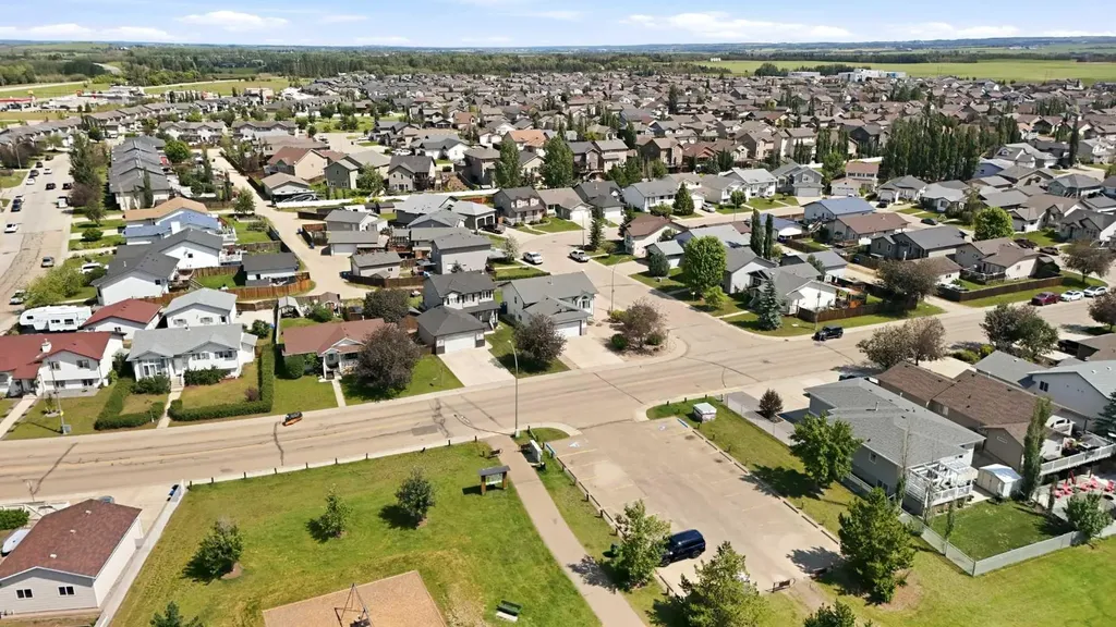 5618 Panorama Drive Blackfalds AB T4M0E8
