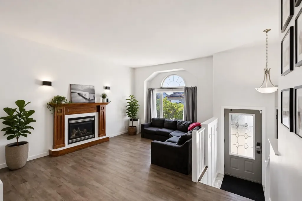 5618 Panorama Drive Blackfalds AB T4M0E8