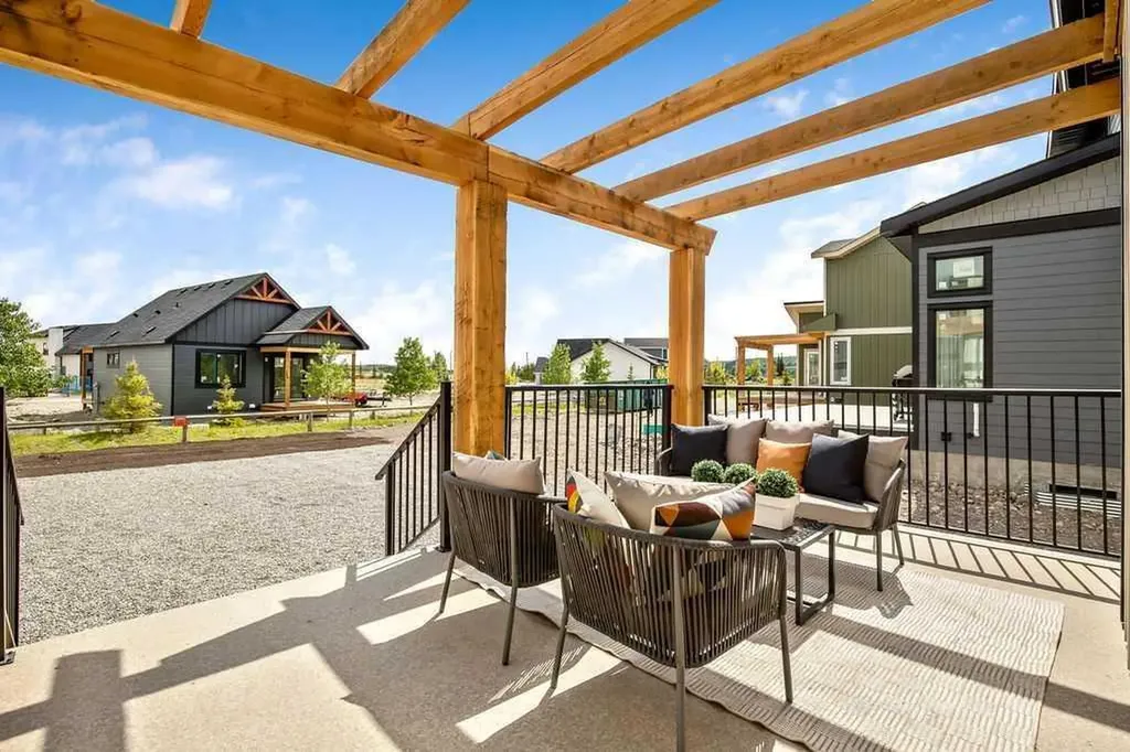 642 Cottageclub Bend Rural Rocky View County AB T4C1B1