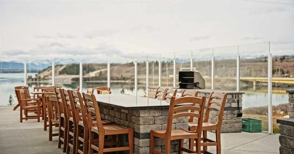 642 Cottageclub Bend Rural Rocky View County AB T4C1B1