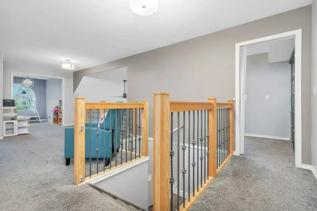 13 Fern Crescent Sylvan Lake AB T4S 1Y4