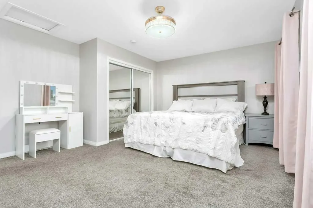 13 Fern Crescent Sylvan Lake AB T4S 1Y4