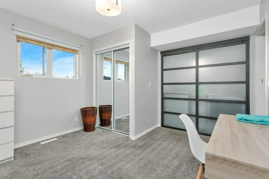 13 Fern Crescent Sylvan Lake AB T4S 1Y4