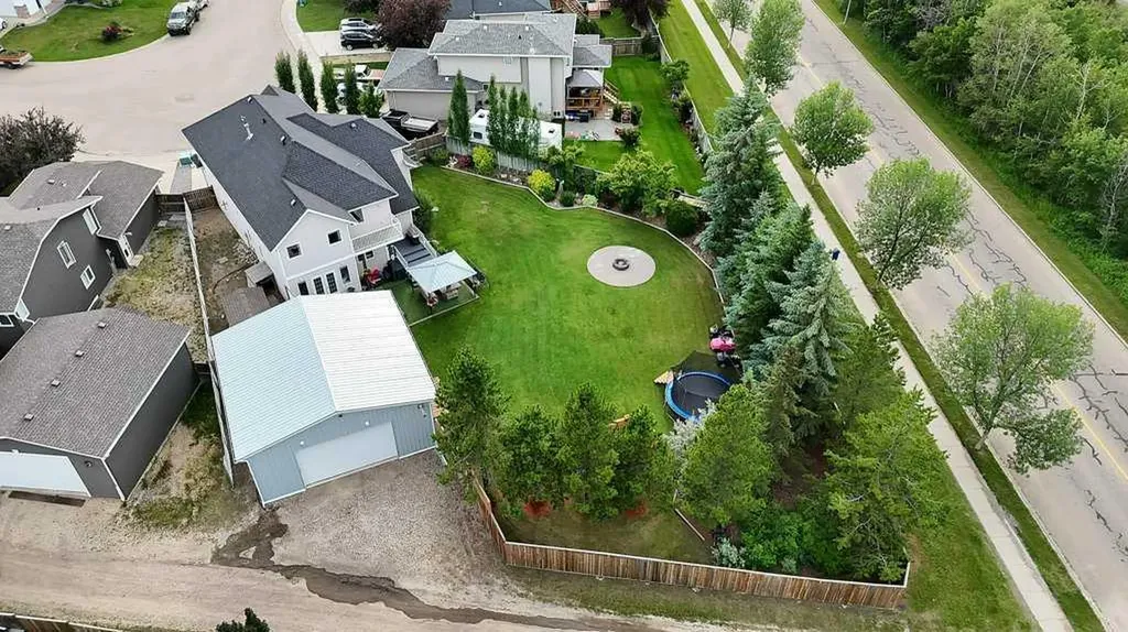 13 Fern Crescent Sylvan Lake AB T4S 1Y4