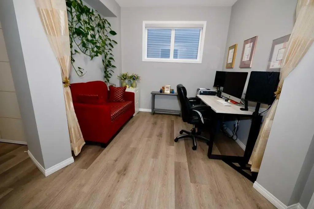 163 Cityside Park NE Calgary AB T3N 1P2