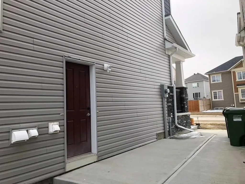 163 Cityside Park NE Calgary AB T3N 1P2